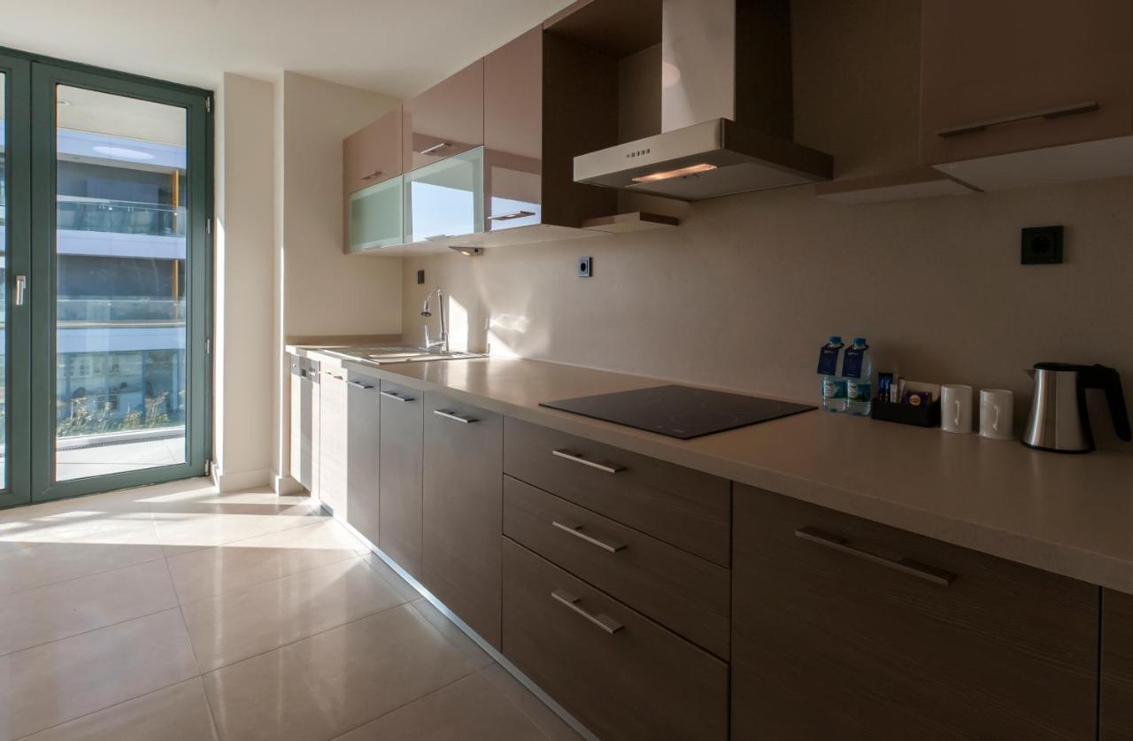 The Superior Living Batisehir Apartment อิสตันบูล ภายนอก รูปภาพ