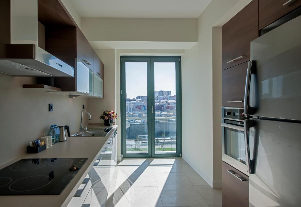 The Superior Living Batisehir Apartment อิสตันบูล ภายนอก รูปภาพ