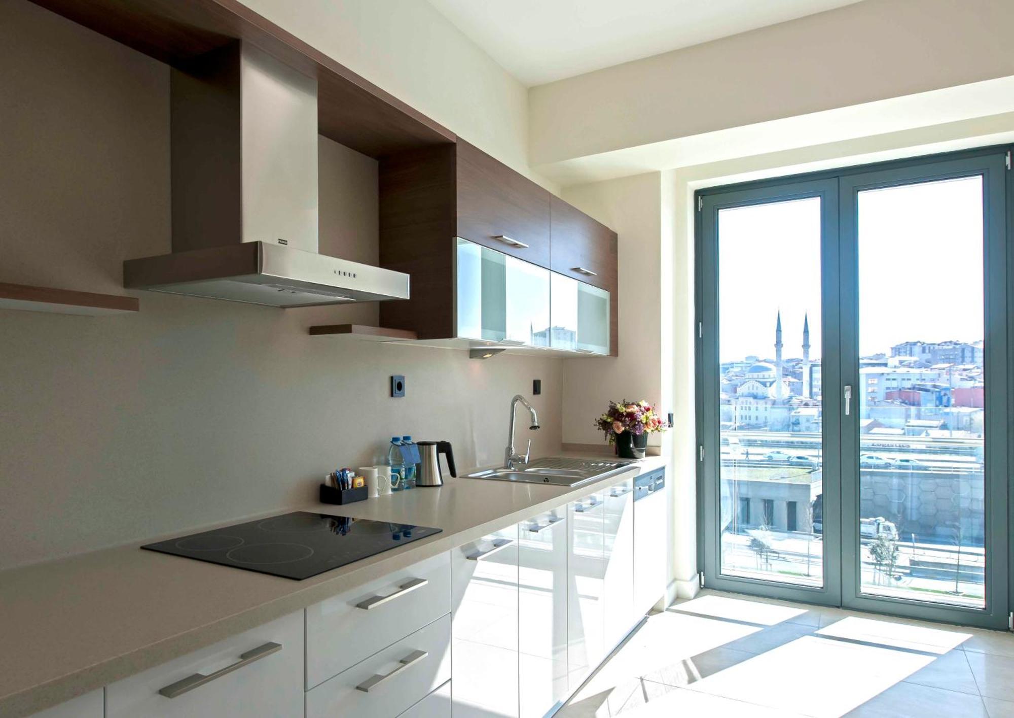 The Superior Living Batisehir Apartment อิสตันบูล ภายนอก รูปภาพ